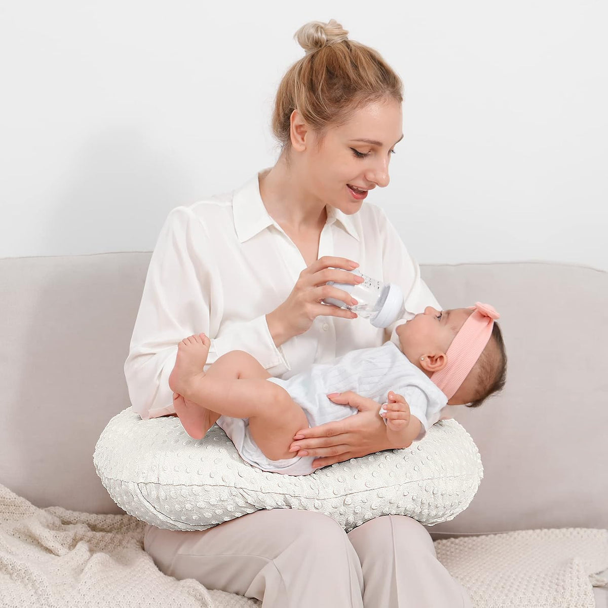 Nursing Pillow and Positioner, Breastfeeding, Bottle Feeding